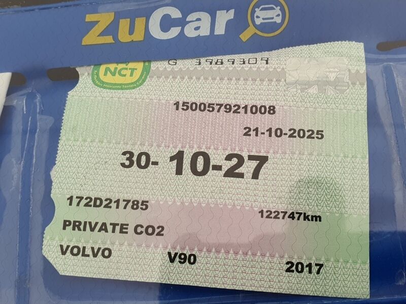 More views of Volvo V90