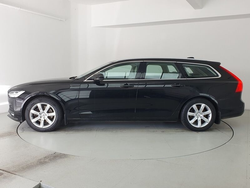 More views of Volvo V90