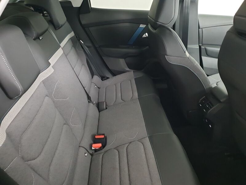 More views of Citroen e-C4