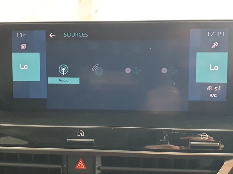 More views of Citroen e-C4