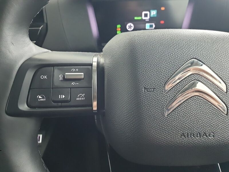 More views of Citroen e-C4