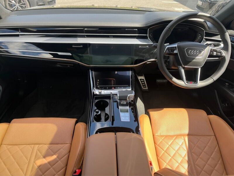 More views of Audi A8