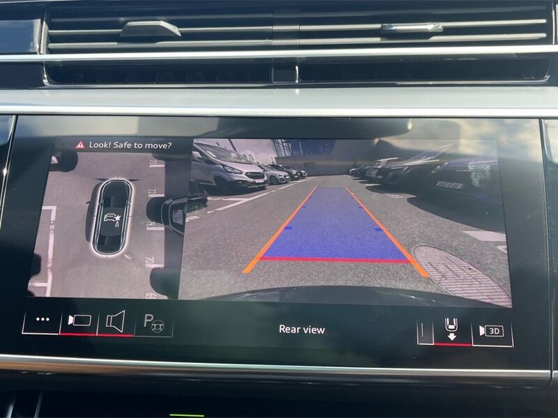 More views of Audi A8