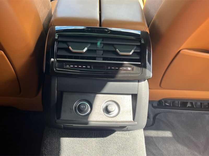 More views of Audi A8