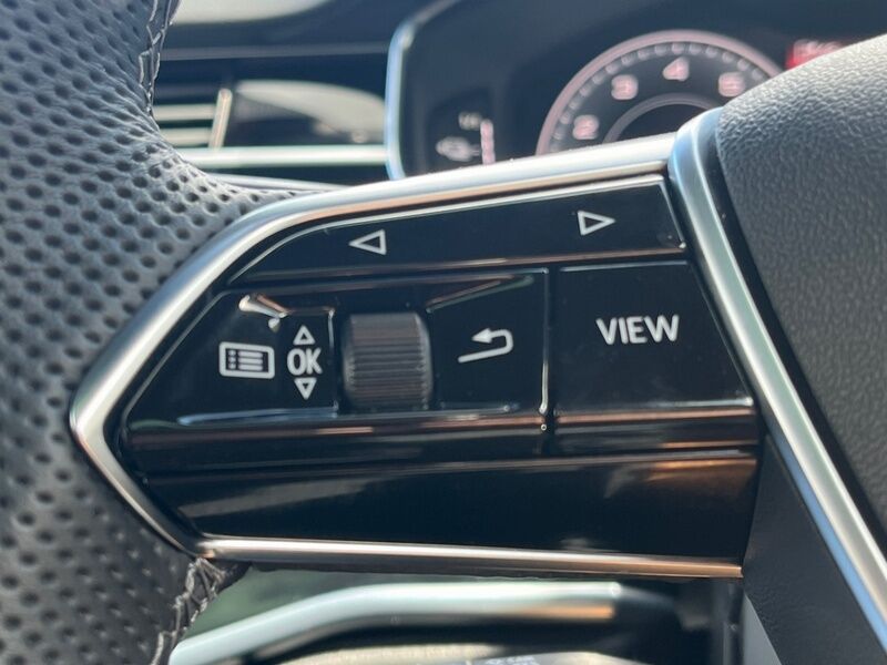 More views of Audi A8