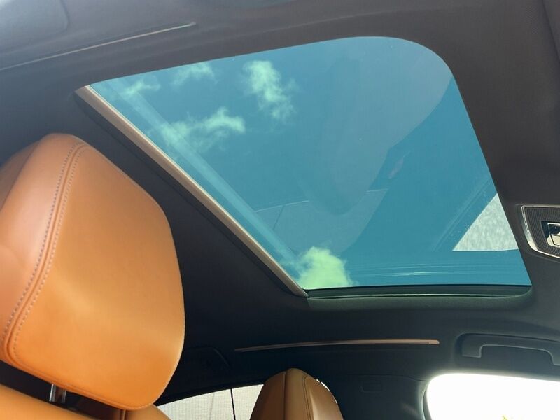 More views of Audi A8