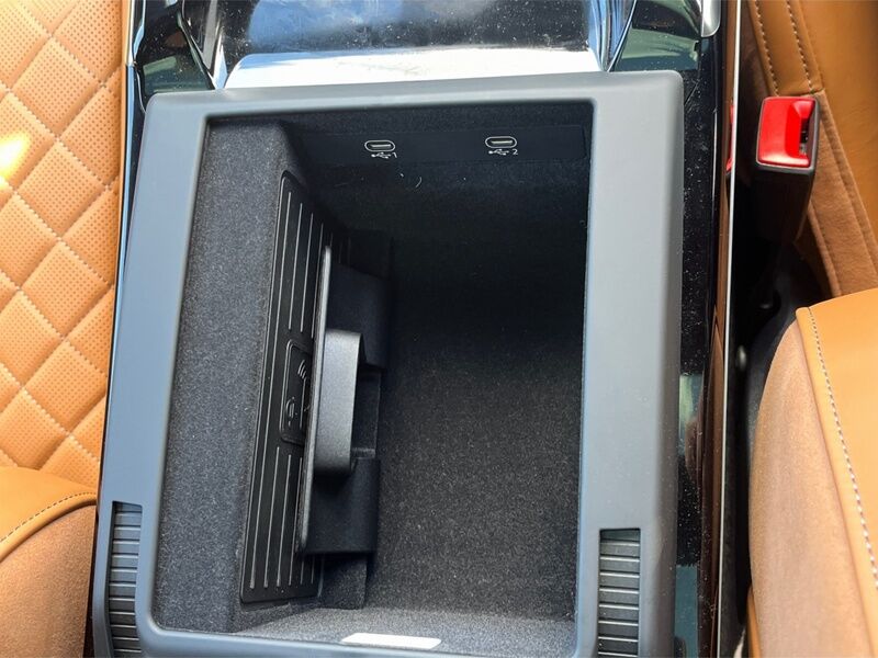 More views of Audi A8