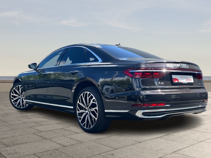 More views of Audi A8