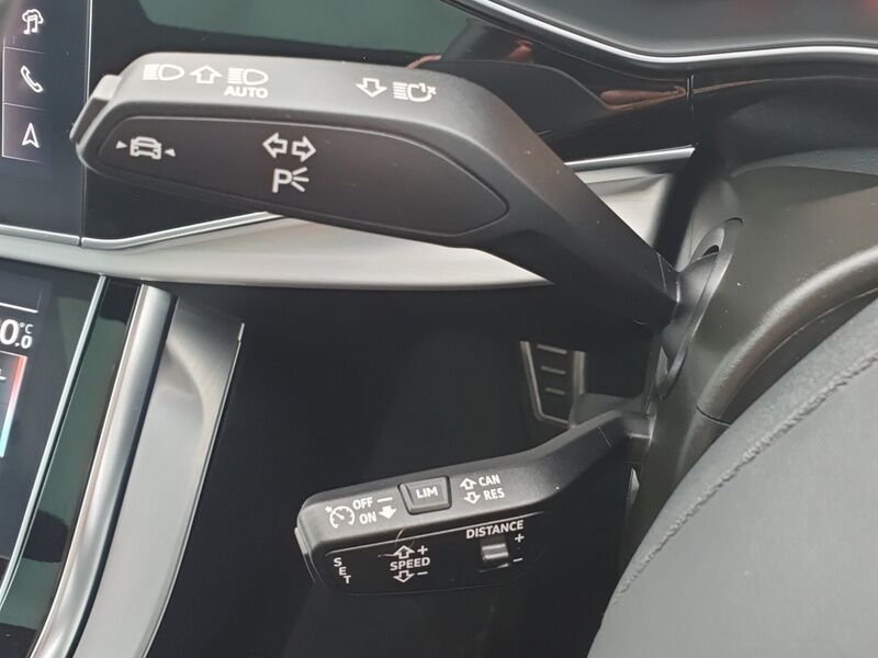 More views of Audi Q8