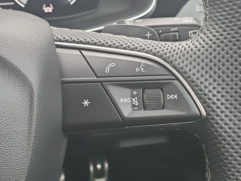 More views of Audi Q8