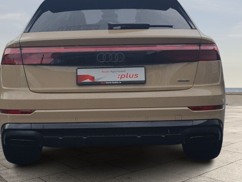 More views of Audi Q8