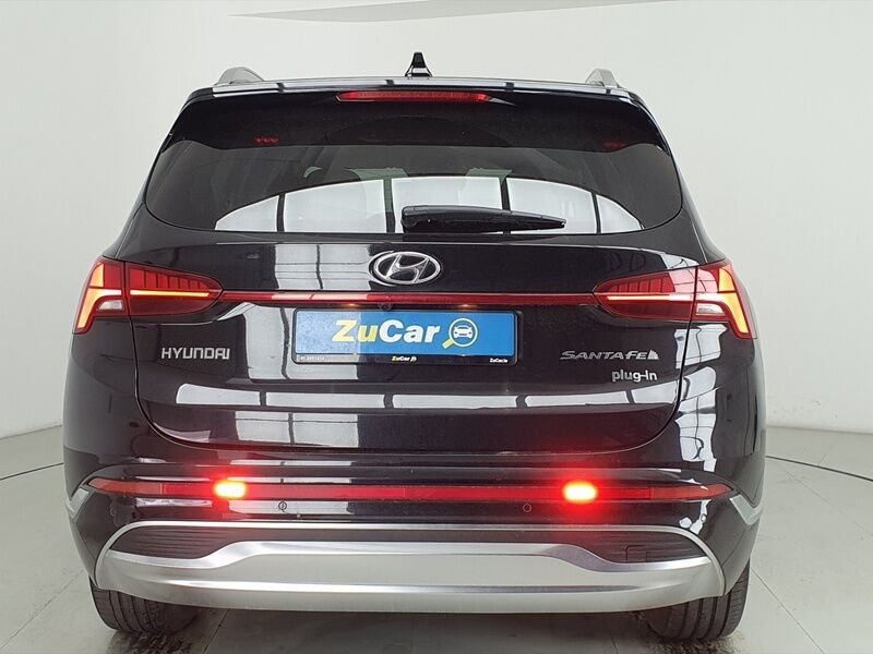 More views of Hyundai Santa Fe