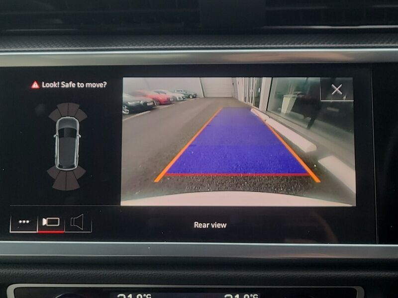 More views of Audi Q3