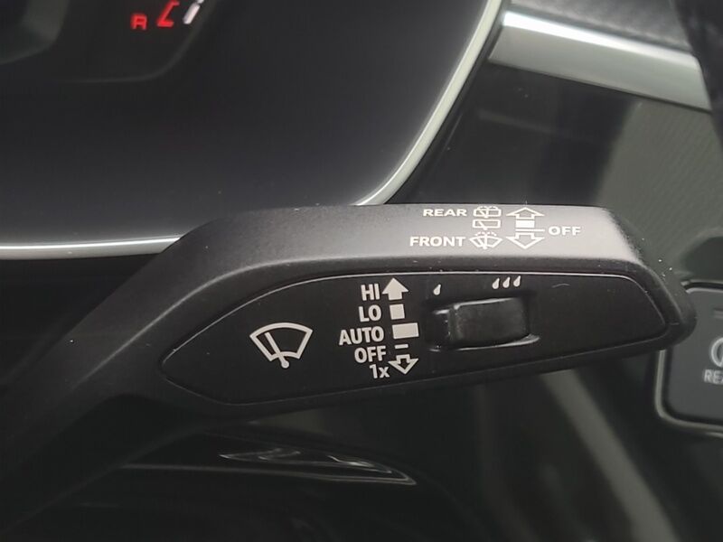 More views of Audi Q3