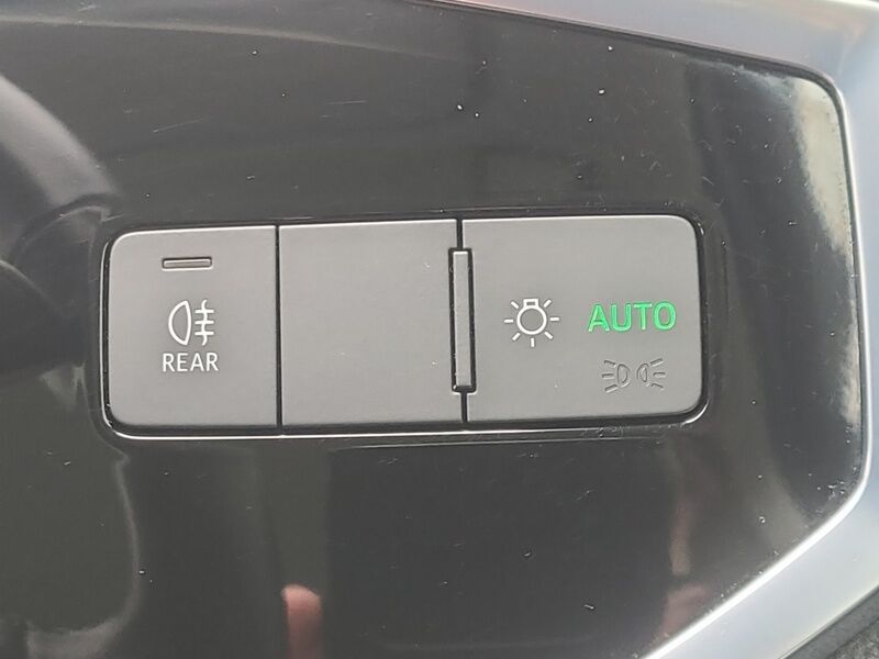 More views of Audi Q3