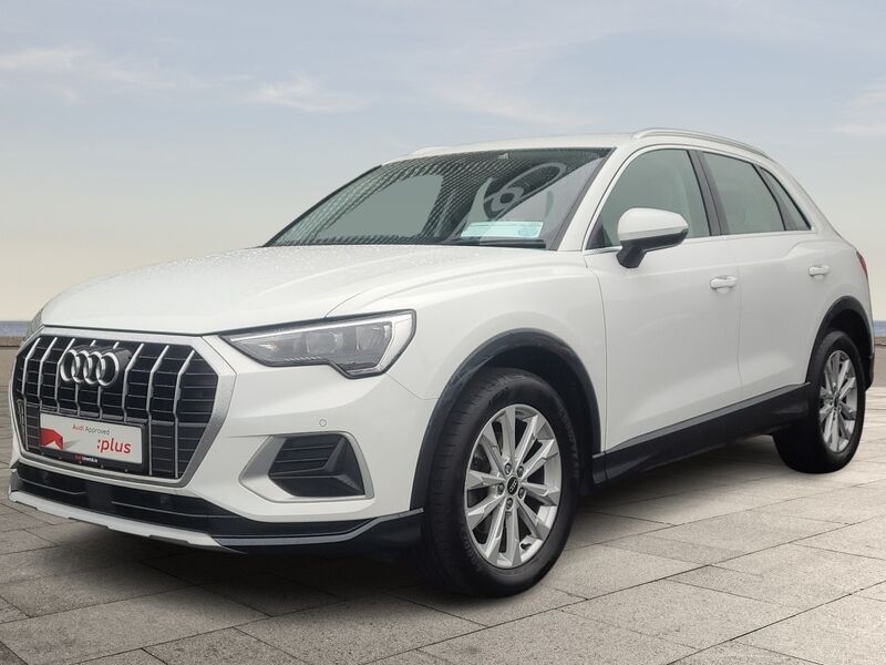 More views of Audi Q3