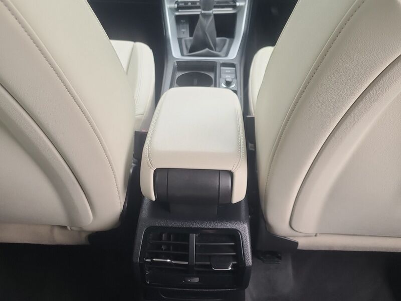 More views of Audi Q3
