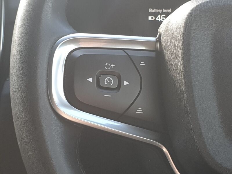 More views of Volvo XC40