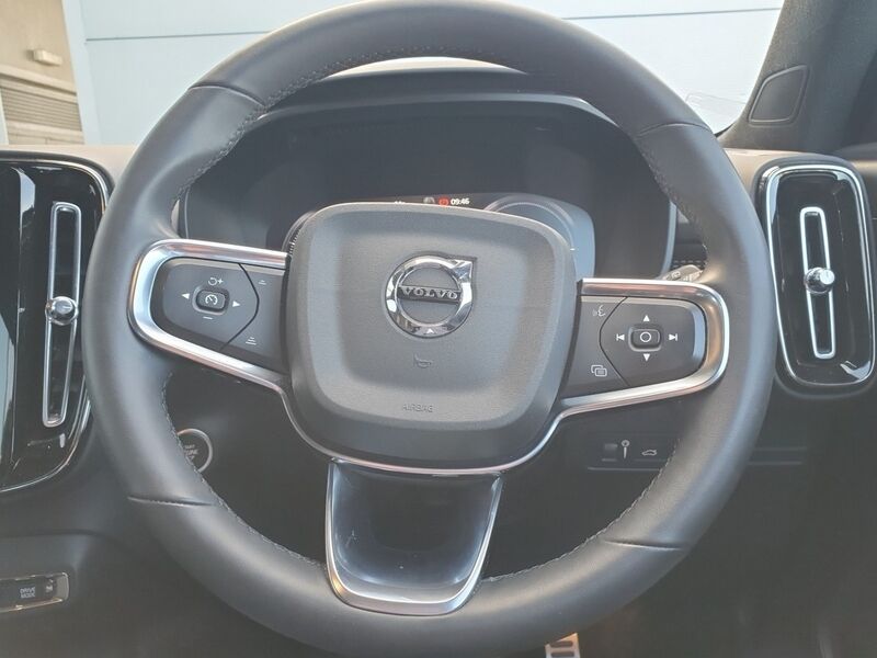 More views of Volvo XC40