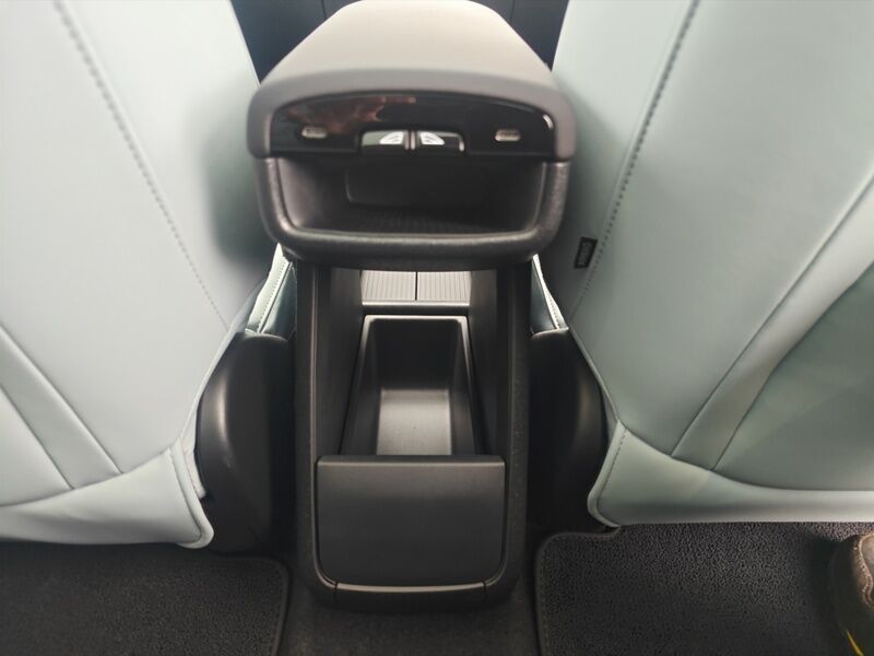 More views of Volvo EX30