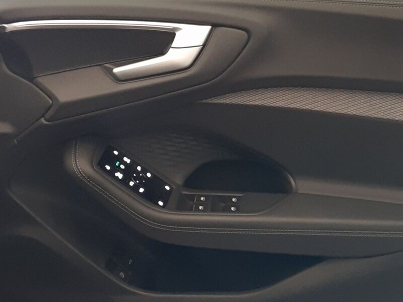 More views of Audi A5