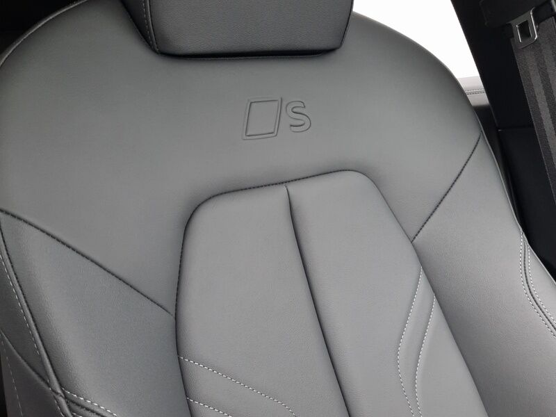 More views of Audi A5
