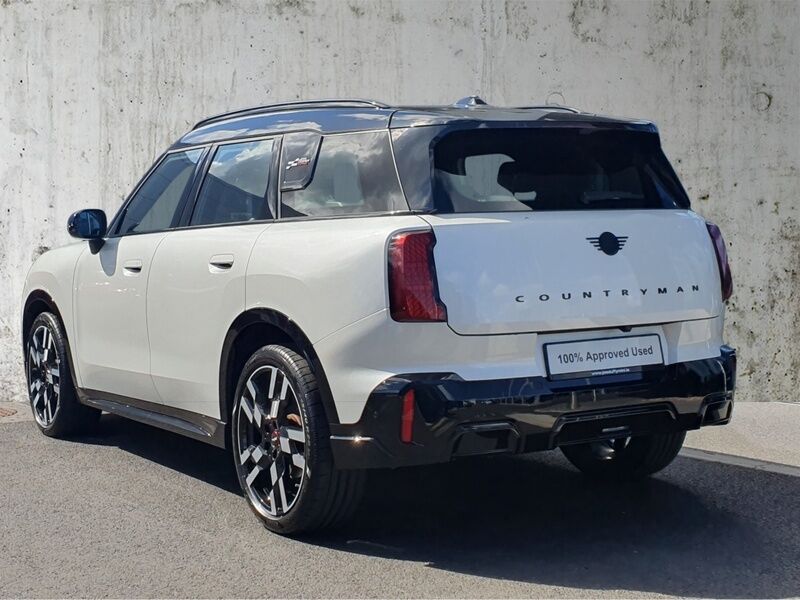 More views of Mini Countryman