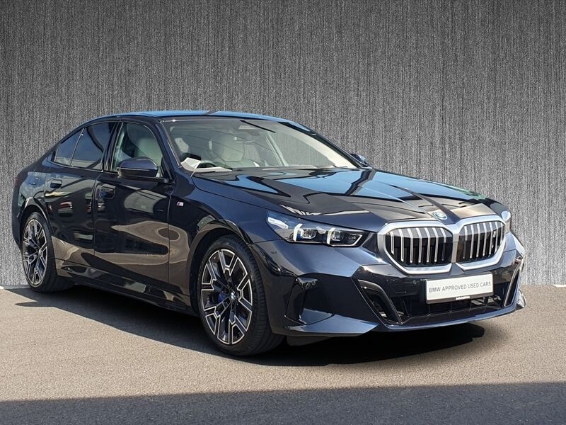 More views of BMW i5