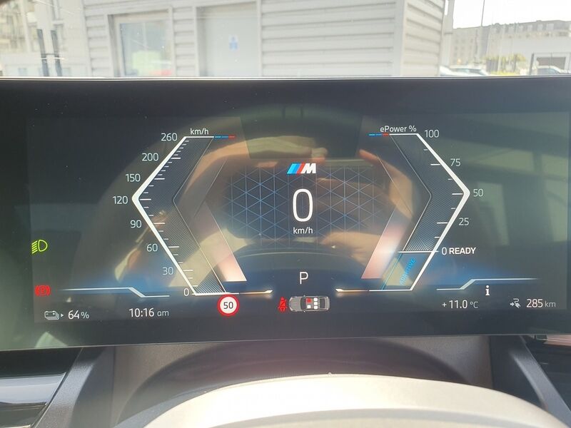 More views of BMW i5