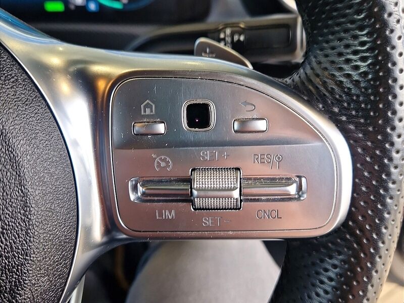 More views of Mercedes-Benz CLA