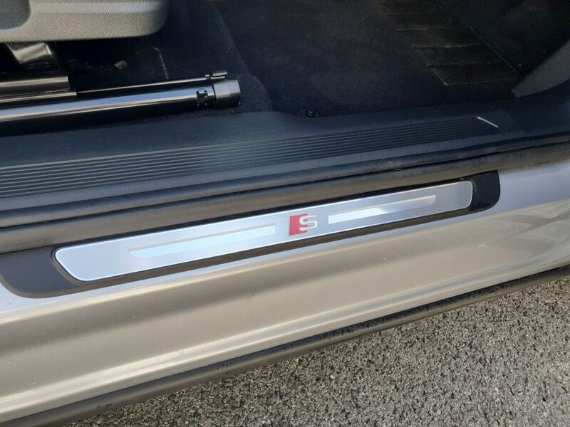 More views of Audi Q4 e-tron