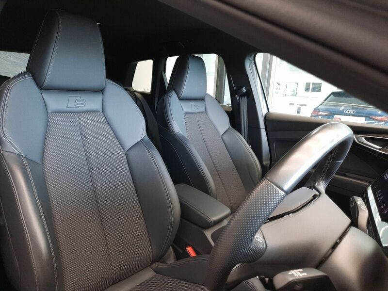 More views of Audi Q4 e-tron