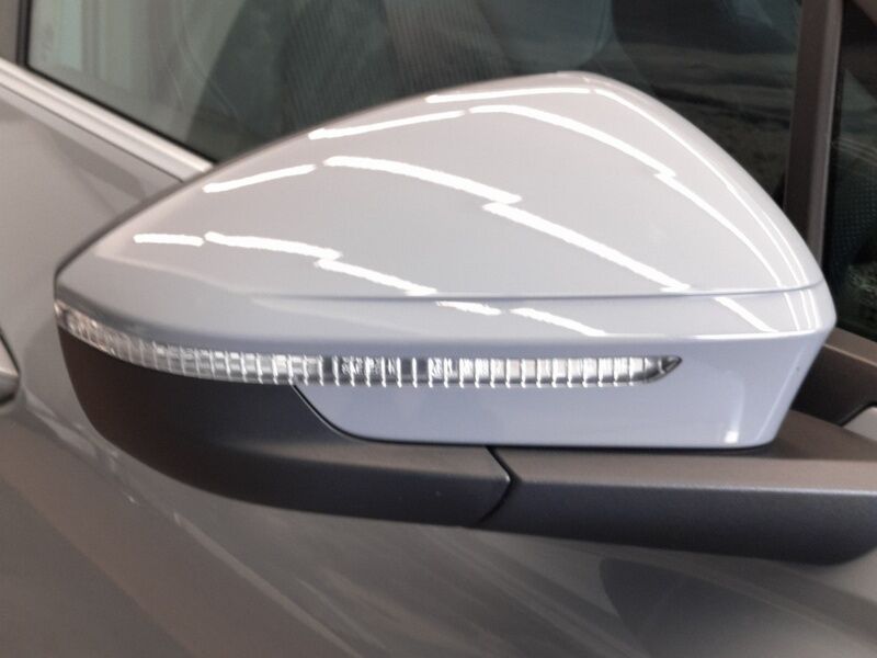 More views of Audi Q4 e-tron