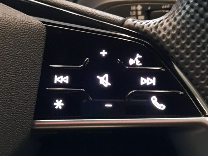 More views of Audi Q4 e-tron