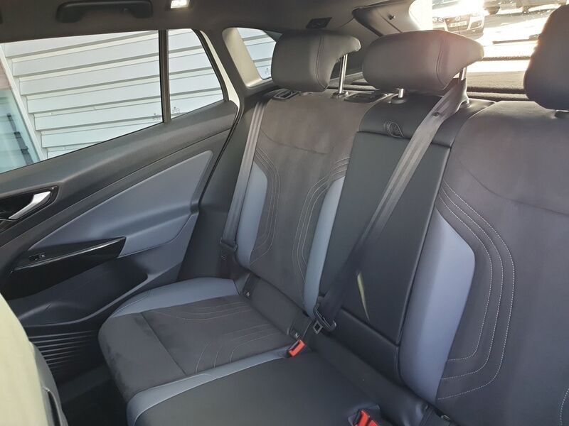 More views of Volkswagen ID.4