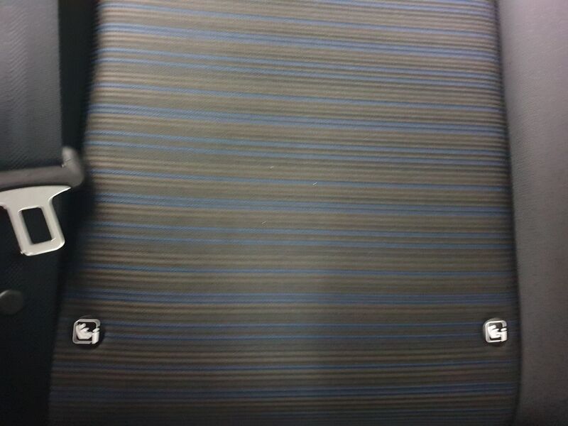 More views of Nissan Leaf