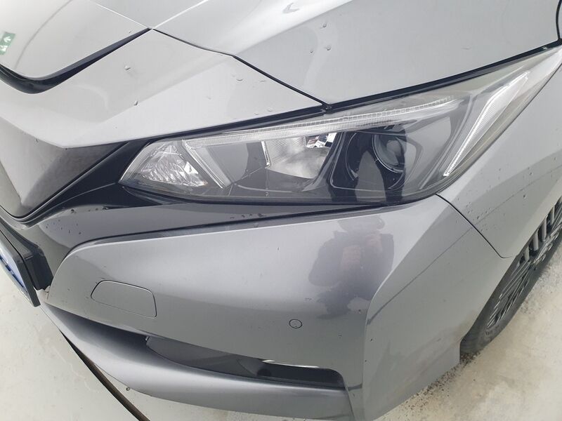 More views of Nissan Leaf