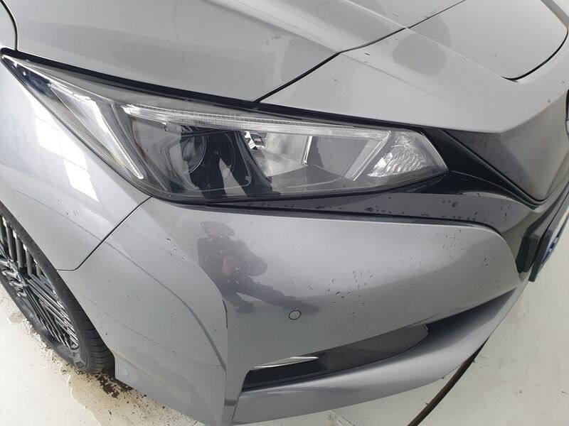 More views of Nissan Leaf