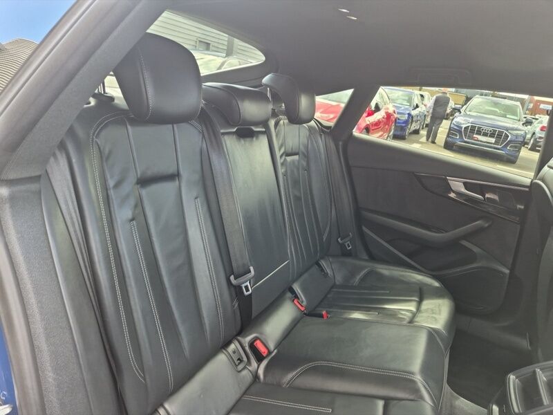 More views of Audi A5