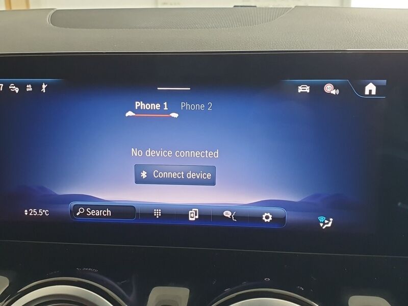 More views of Mercedes-Benz EQA