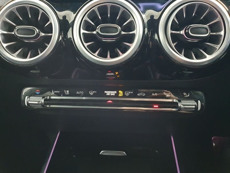 More views of Mercedes-Benz EQA