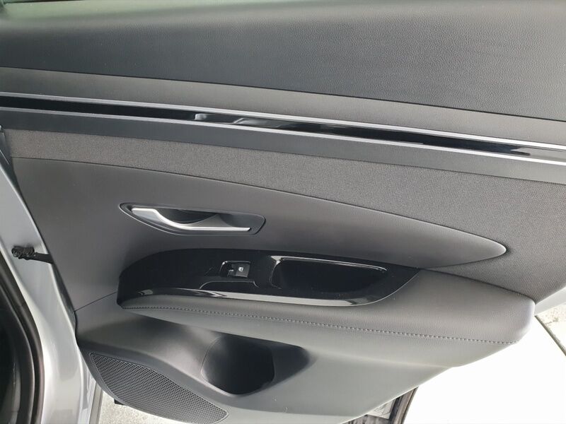 More views of Hyundai Tucson