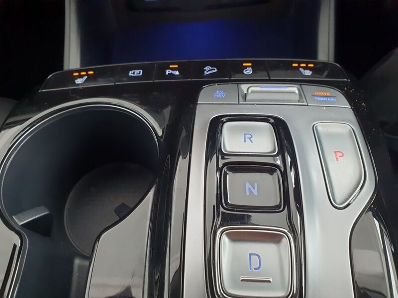 More views of Hyundai Tucson