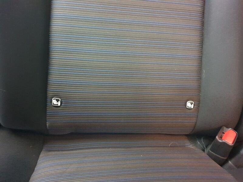 More views of Nissan Leaf