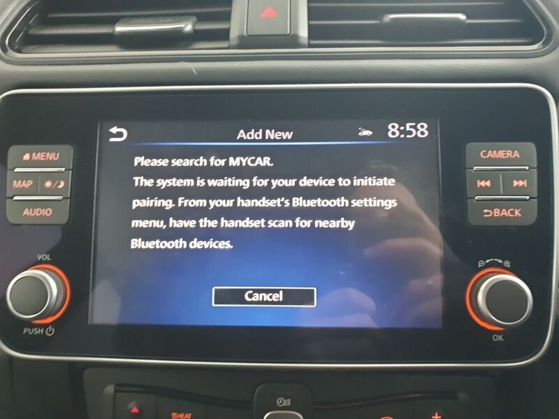 More views of Nissan Leaf