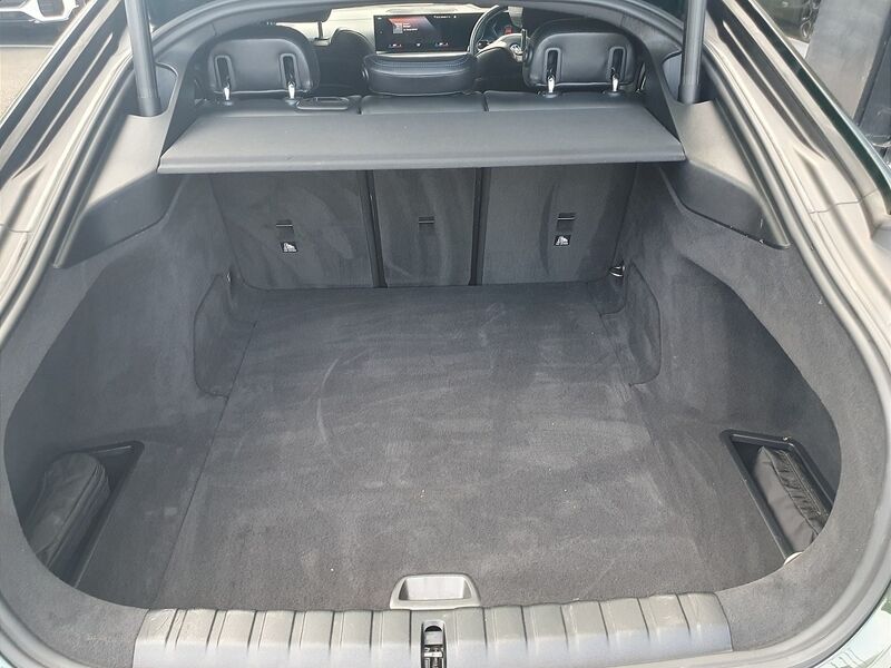 More views of BMW i4
