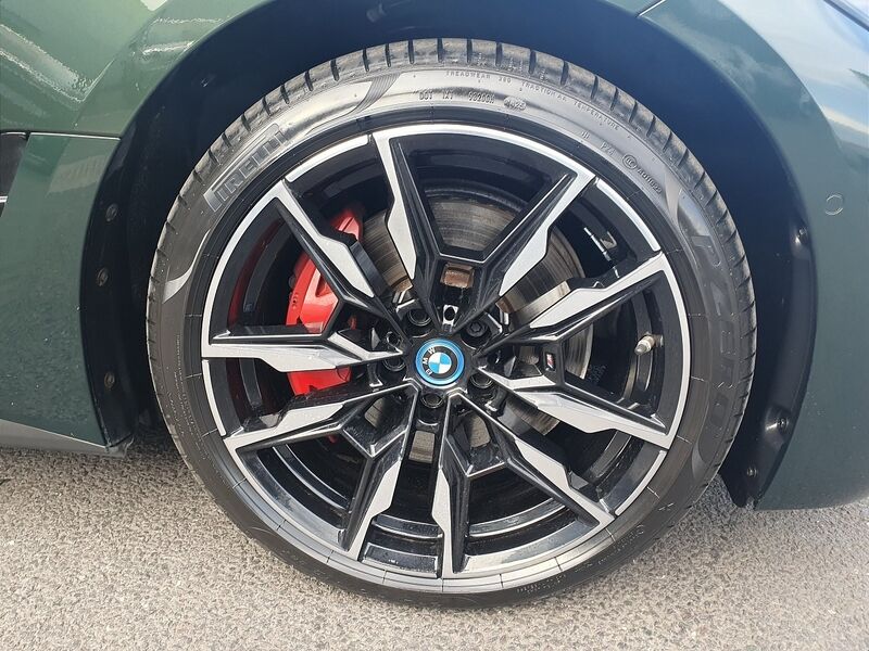 More views of BMW i4