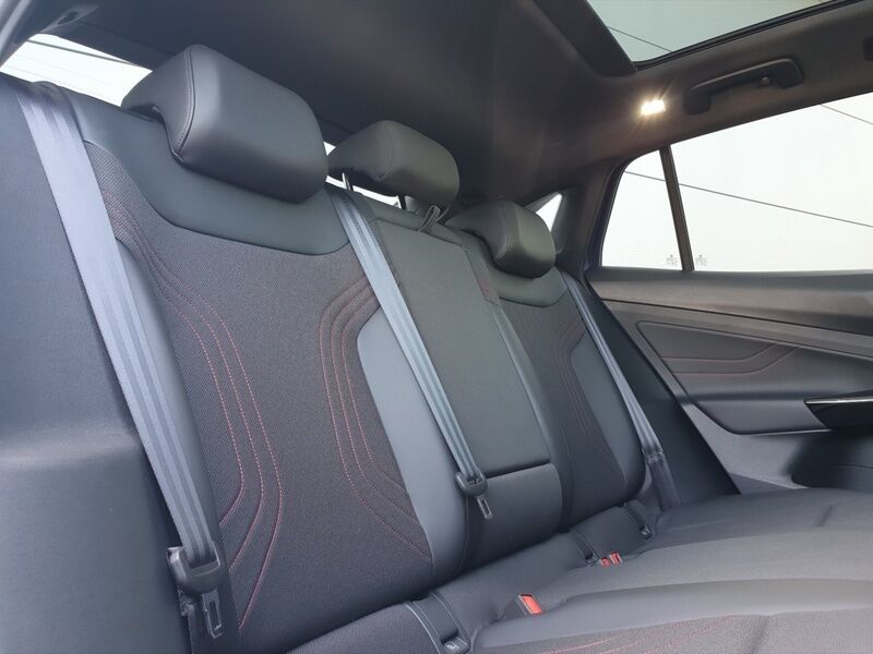 More views of Volkswagen ID.5