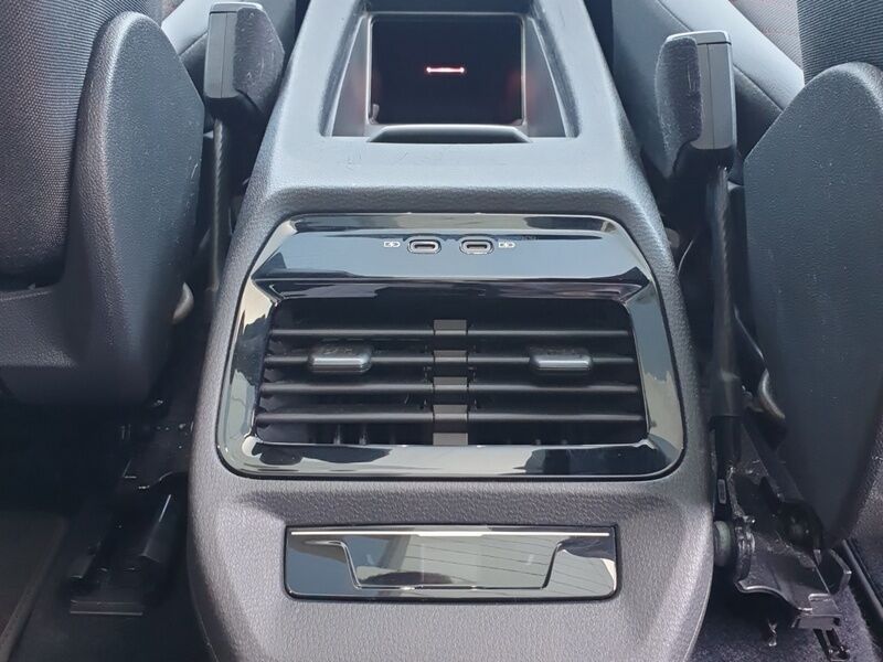 More views of Volkswagen ID.5