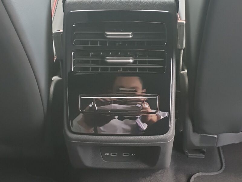 More views of Volkswagen ID.7